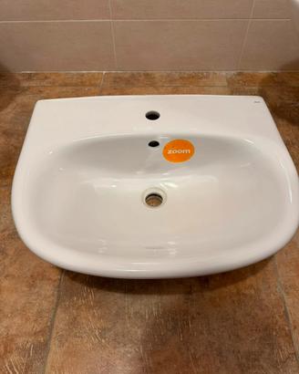 Lavabo in ceramica