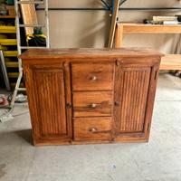 Credenza etnica thailandese media in vero legno