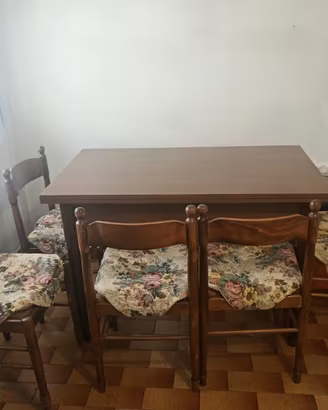 Tavolo da pranzo