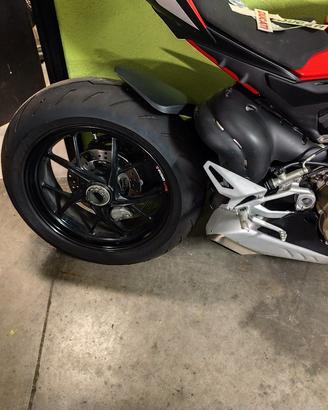 Panigale v4