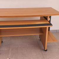 Postazione porta PC, stampante ecc. con portatasti