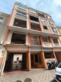 Centralissimo bivano arredato con posto auto