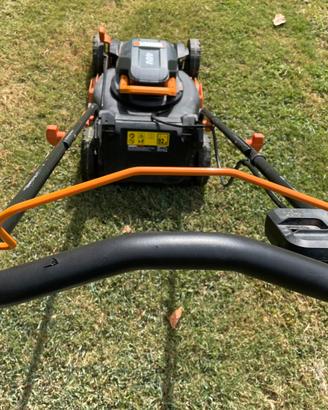 Tagliaerba worx taglia prato a batteria