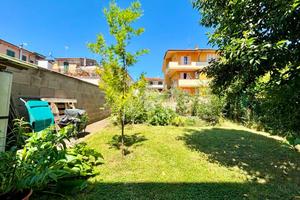 CASA INDIPENDENTE A CAPRAIA E LIMITE