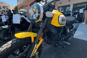 DUCATI SCRAMBLER ICON 800