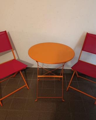 Set da esterno Kasanova. Tavolino+2 Sedie