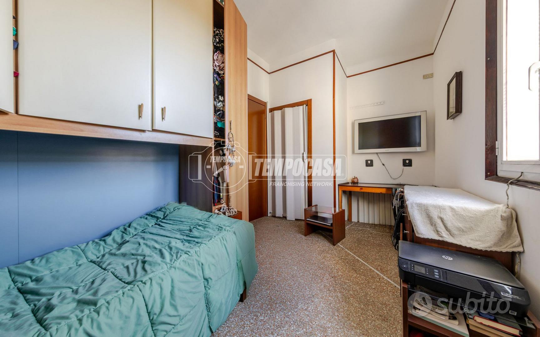 Apartment in Milano, Corsica, Municipio 4 - Vista 3
