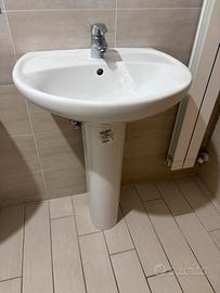 Lavabo bagno nuovo