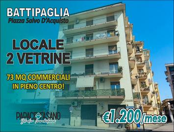 Centro - Locale Commerciale con 2 Vetrine