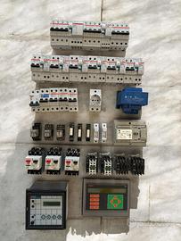 Lotto componenti elettrici