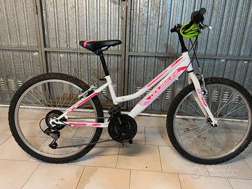 Bicicletta Mountain bike da donna 24”