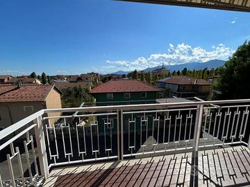 Appartamento di 71 m² con 2 locali e box auto a Ci