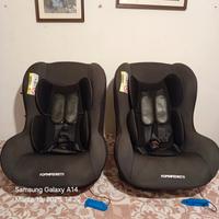 due segiolini auto per bambini  50 € tutti 