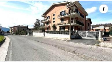 Vendersi appartamento sito a vazia (Ri)