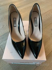 Scarpe con tacco vernice nera