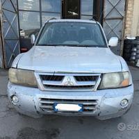 Ricambi Mitsubishi Pajero DiD 3.2 165cv del 2001