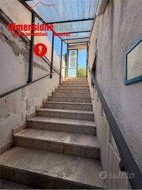 Immobile di 115 m² con 2 locali a Nola