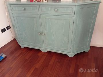 mobile  colorato  azzurro 