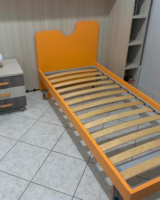 Cameretta con lettino
