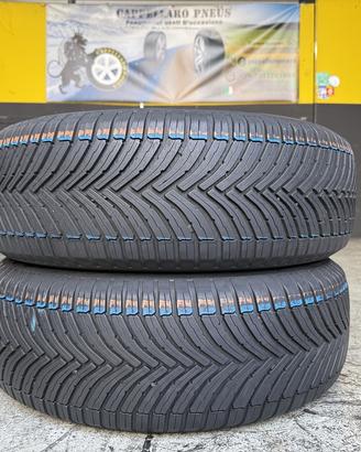 2 Gomme Bridgestone 235/65R17 4 Stagioni85%residui