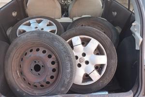 Serie Pneumatici con Cerchi USATI 175-60R15