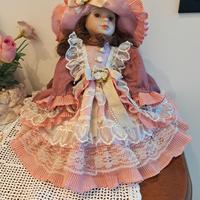 2 bambole in porcellana