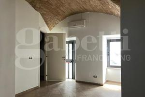 Negozio Vasto [IM202649ACG]