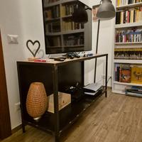 Mobile TV stile industriale