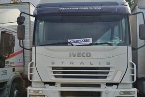 Iveco Stralis 350 - a telaio -