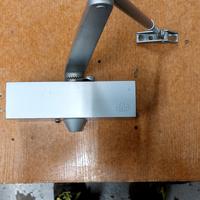 Chiudiporta MAB serie 502