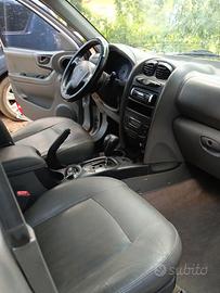 autocarro Hyundai santa Fe 