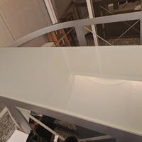 Ripiano in vetro stratificato a forma di vela