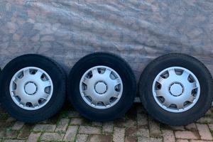 4 pneumatici 215/70/15