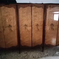 Armadio stile antico