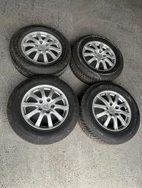 Cerchi Porsche Cayenne con gomme invernali 235/65 