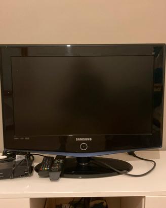 TV SAMSUNG 26” perfettamente funzionante