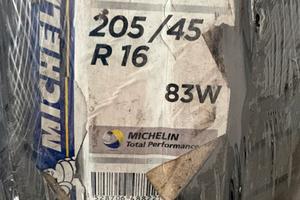 pneumatico 205/45 R16