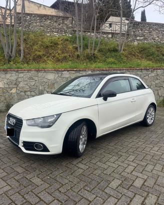 Audi A1 1.6 TDI 90Cv *TETTO* 2012