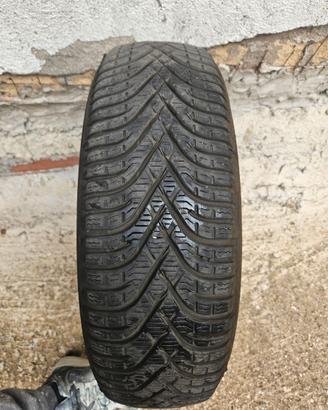 4 gomme inv.  BF GOODRICH 175/65 R15 84 T GF0WIN2