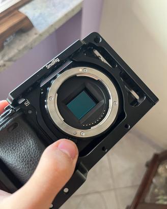 Sony A6400 + 16-50 + Cage SmallRig + 4 Batterie
