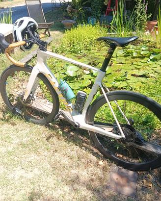 Factor "replica"Sram Force 12v