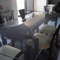 modernariato tavolo in cristallo con 6 sedie