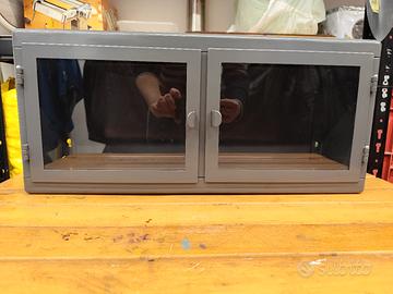 2 mobiletti in metallo rettangolari 