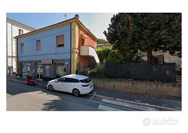 Locale commerciale in zona centrale