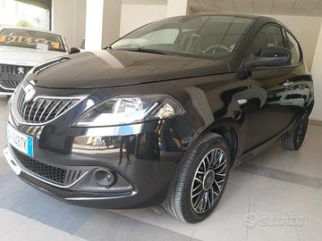 Lancia Ypsilon 1.0FireFly 70CV 5p Hyb Platino 2024