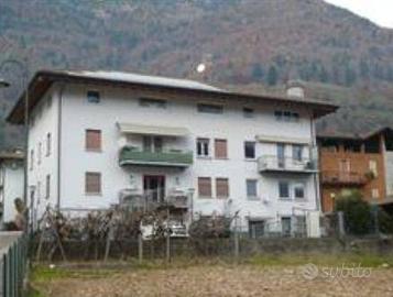 Immobile in asta di 300 m² con 1 locale a Storo