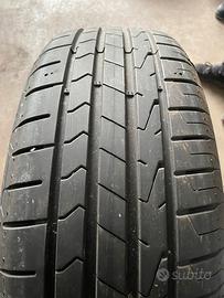 Pneumatici Hankook 215/65 R17 estivi