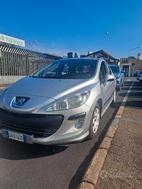 Peugeot 308 - 2011