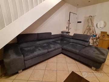 divano ad angolo angolare grigio lavabile 