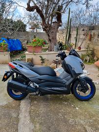 Yamaha X Max 300